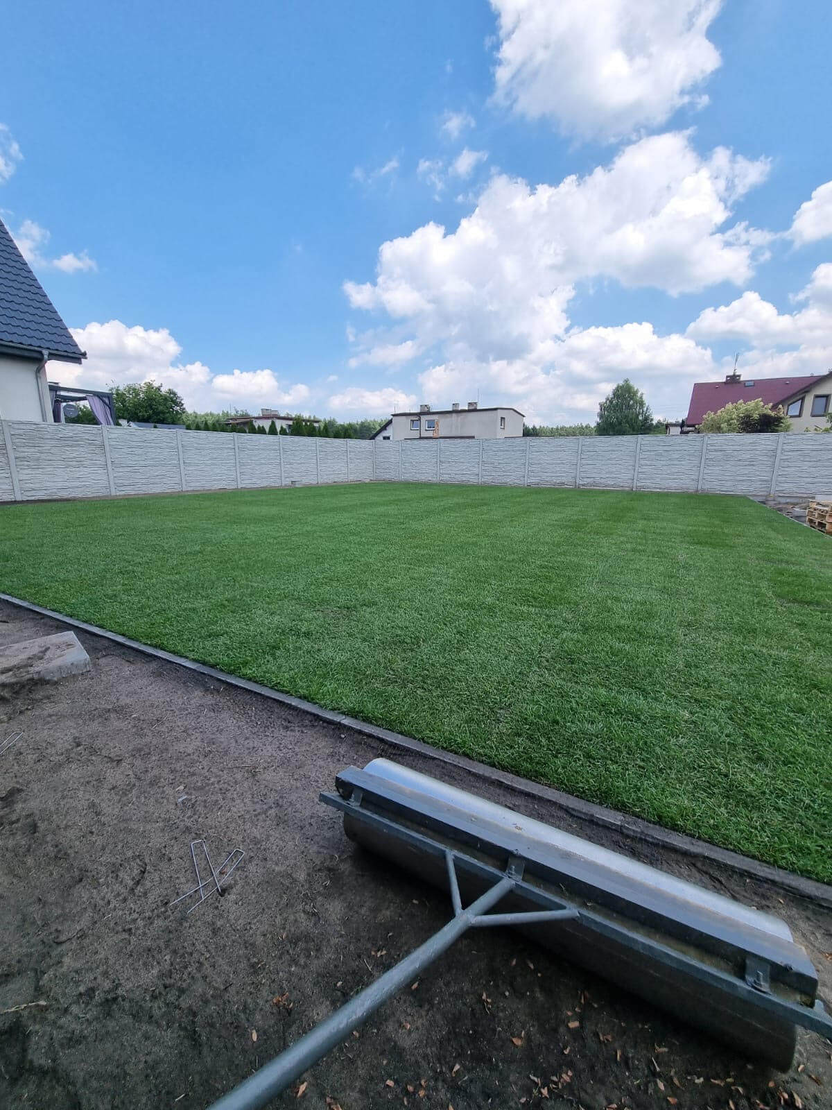 Trawa z rolki z transportem do Katowic